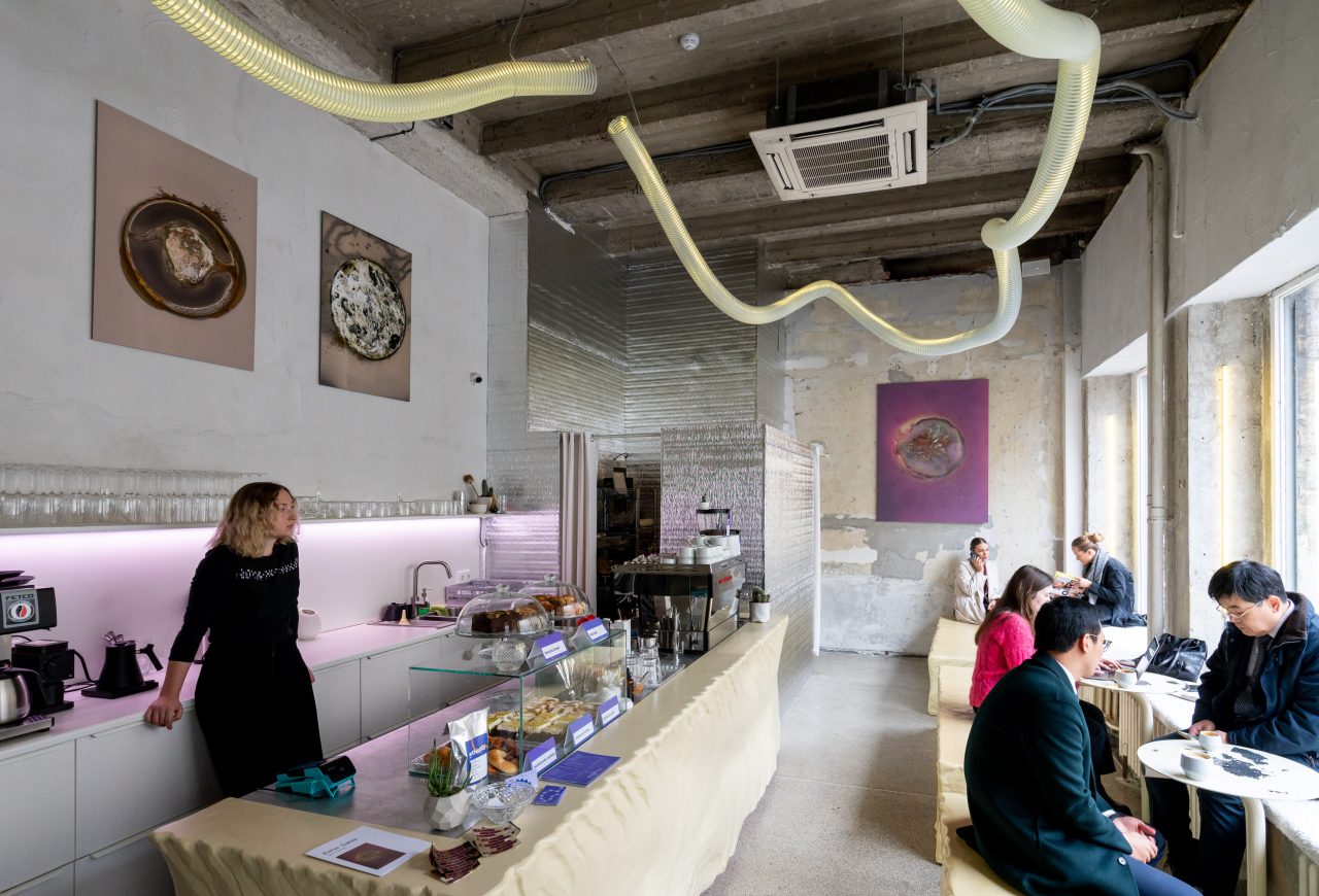 6 bratislavských kaviarní, ktoré okrem kávy očaria aj architektúrou