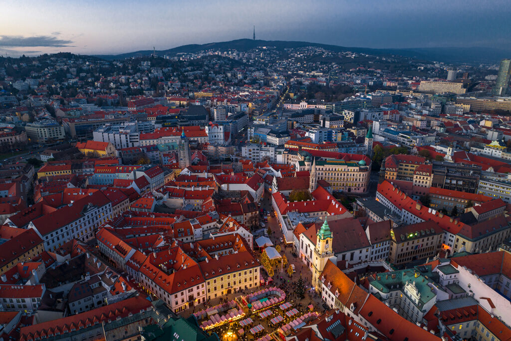 Bratislava z dronu: Čo je potrebné pre lietanie za úchvatnými zábermi