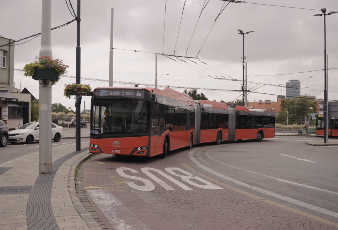 Najdlhší trolejbus v Bratislave