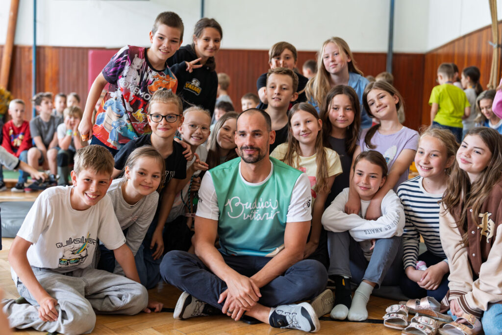 Šport ako inšpirácia pre deti: Olympionici navštívili ZŠ Za Kasárňou 2